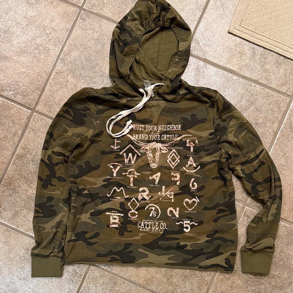 Camouflage Hoodie Sweater with brands